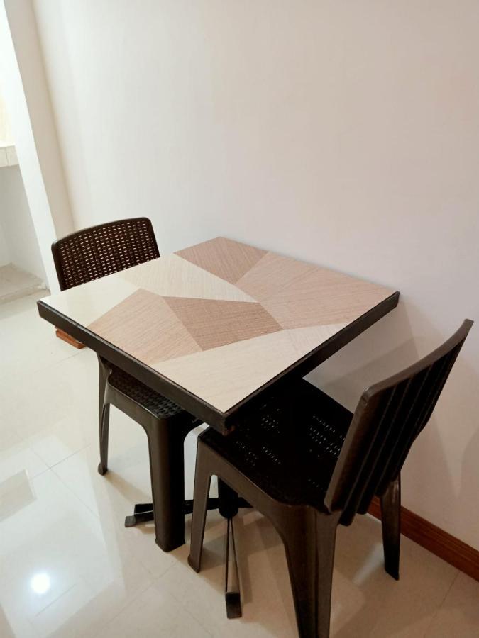 __Aplaridel Inn Suites__ Angeles Kültér fotó