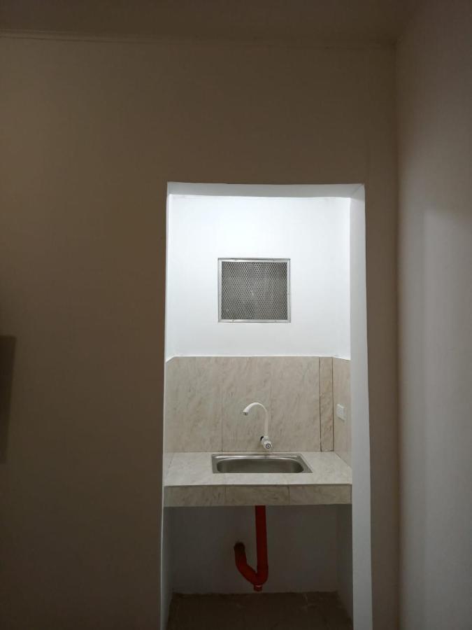 __Aplaridel Inn Suites__ Angeles Kültér fotó