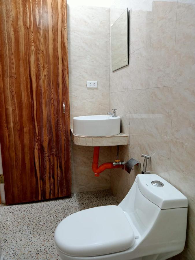 __Aplaridel Inn Suites__ Angeles Kültér fotó