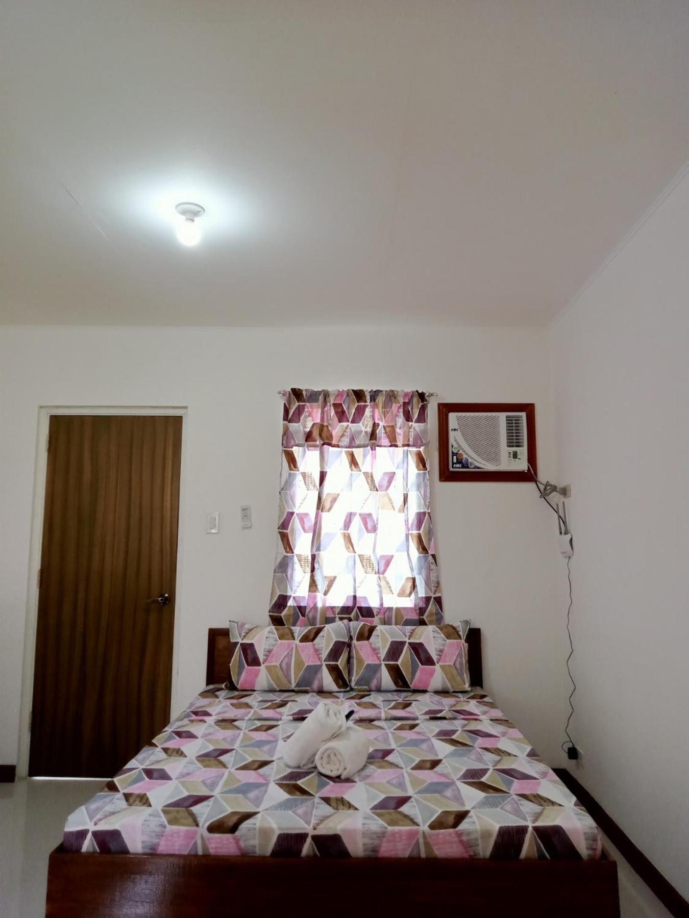 __Aplaridel Inn Suites__ Angeles Kültér fotó