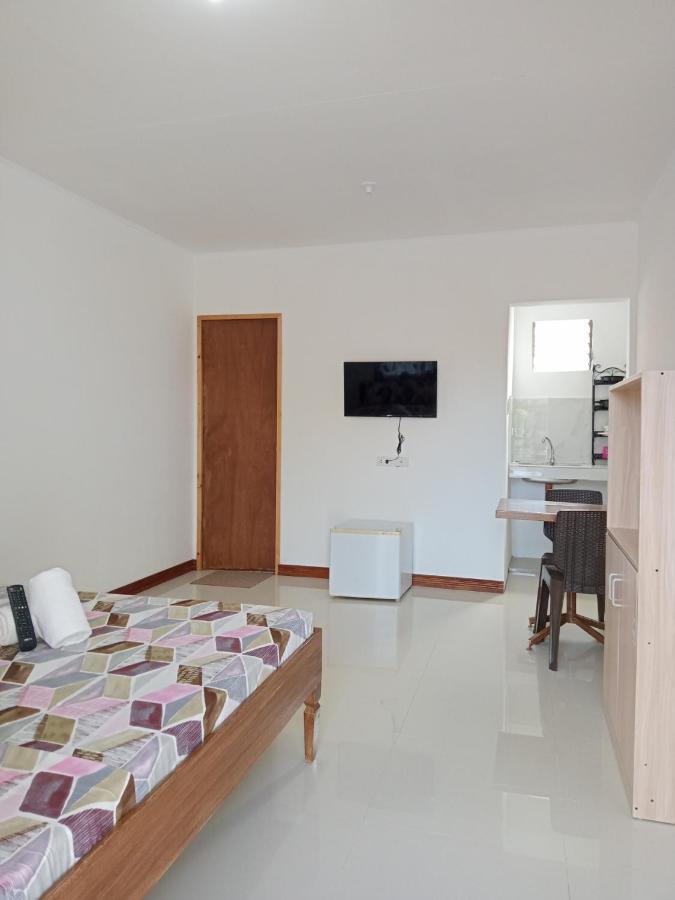 __Aplaridel Inn Suites__ Angeles Kültér fotó